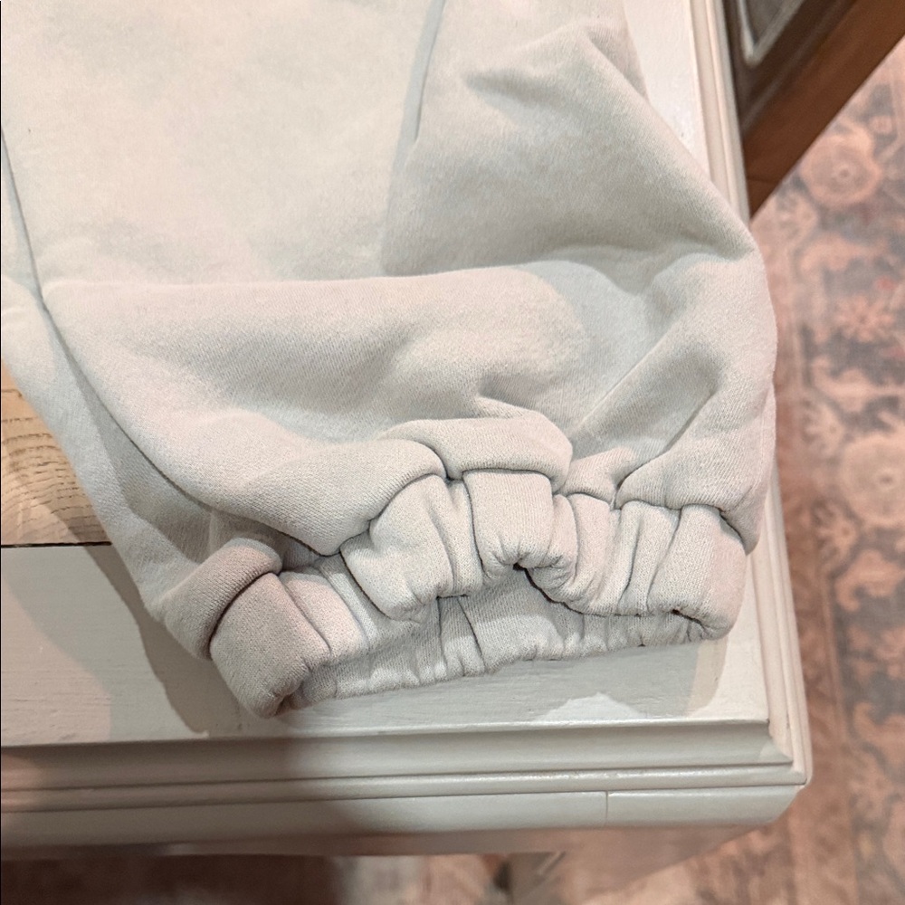 Comfort Men's Light Gray Fleece Joggers - Picture 4 of 5